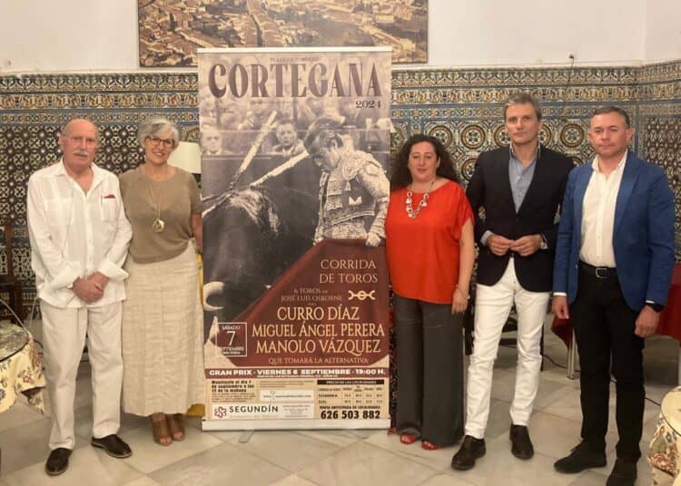 Manolo Vázquez toma la alternativa en Cortegana